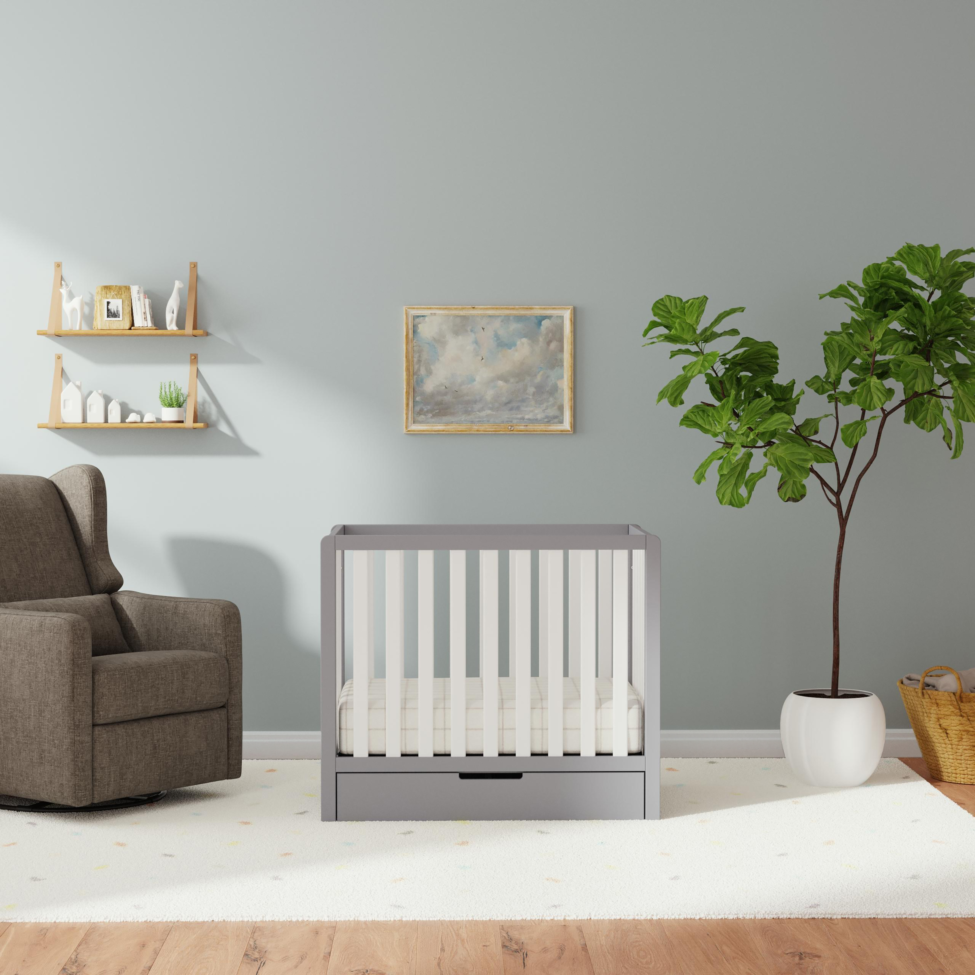 Carter's by daVinci Colby 4in1 Convertible Mini Crib with Trundle