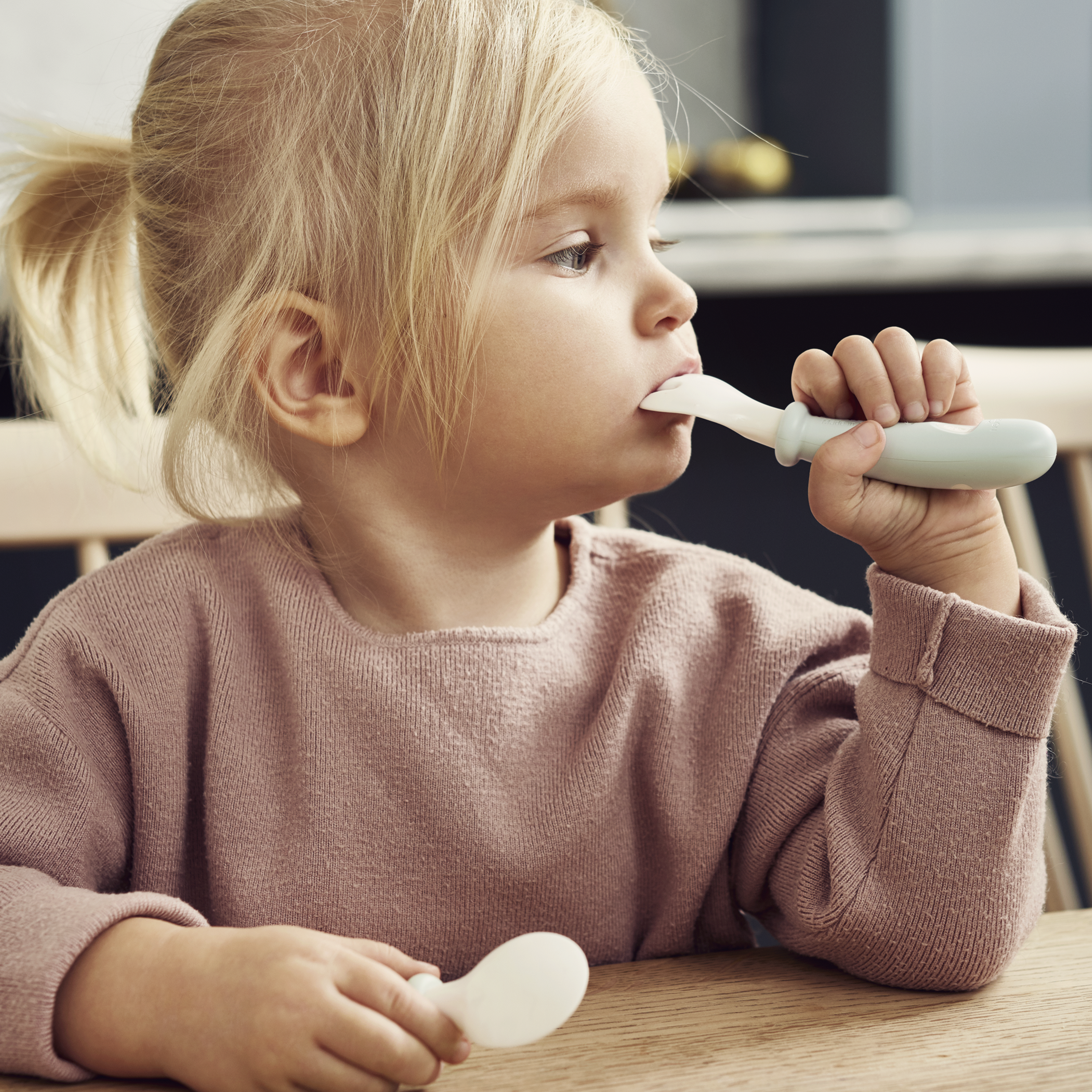 BabyBjörn Baby Spoon and Fork (4 Pack) - Powder Green.