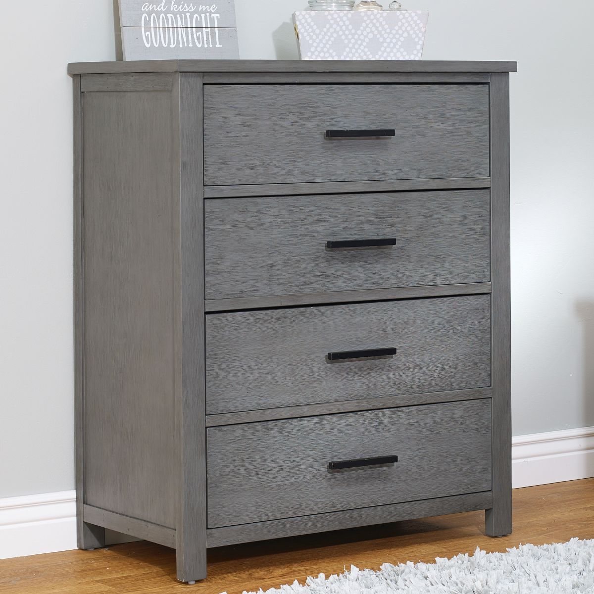 Sorelle Westley 4 Drawer Dresser.