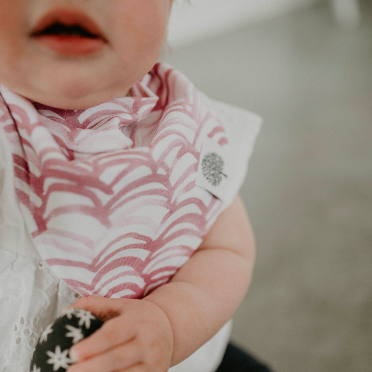 Parker Baby Co. Bandana Bib Set (8-Pack) - Rose Set.