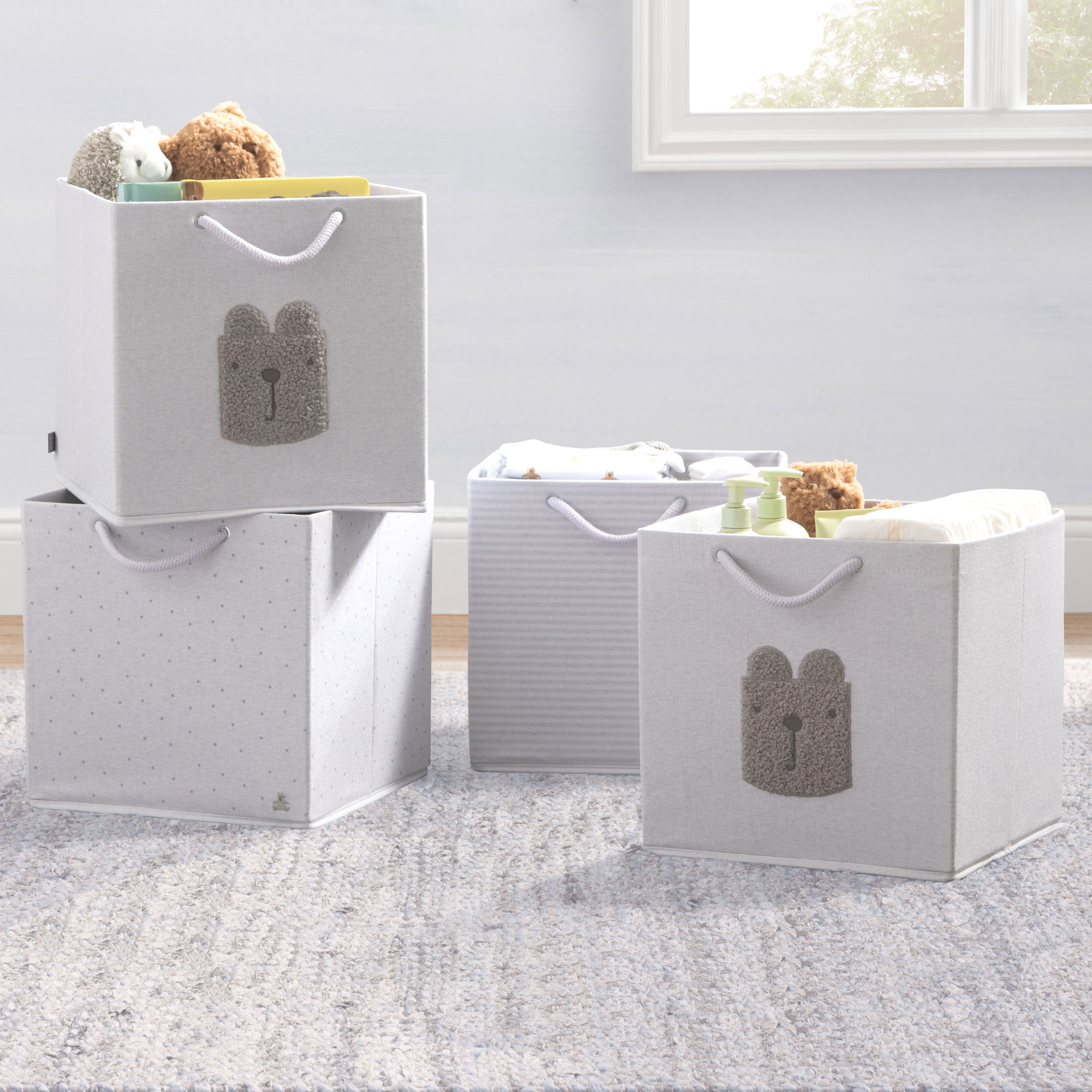 Delta Children babyGap 4-Pack Brannan Bear Fabric Storage Bins with Handles - Grey.