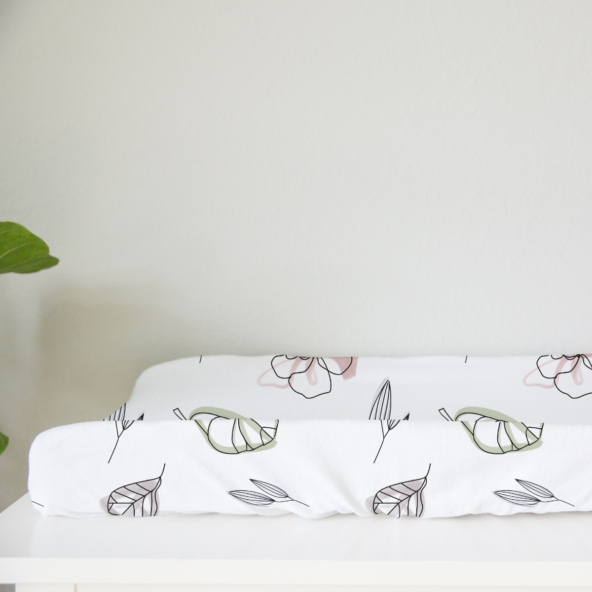 Goumi Kids Organic Cotton Changing Pad Cover Abstract Floral