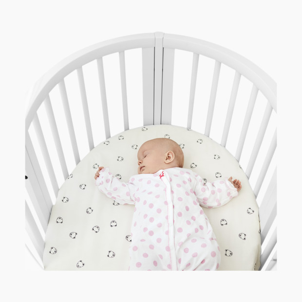 Stokke Sleepi Mini Crib and Mattress Bundle V2 - White.