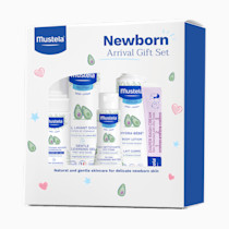 Mustela Newborn Arrival Gift Set - Baby Skincare & Bath Time Essentials - Natural & Plant Based - 5 Items Set