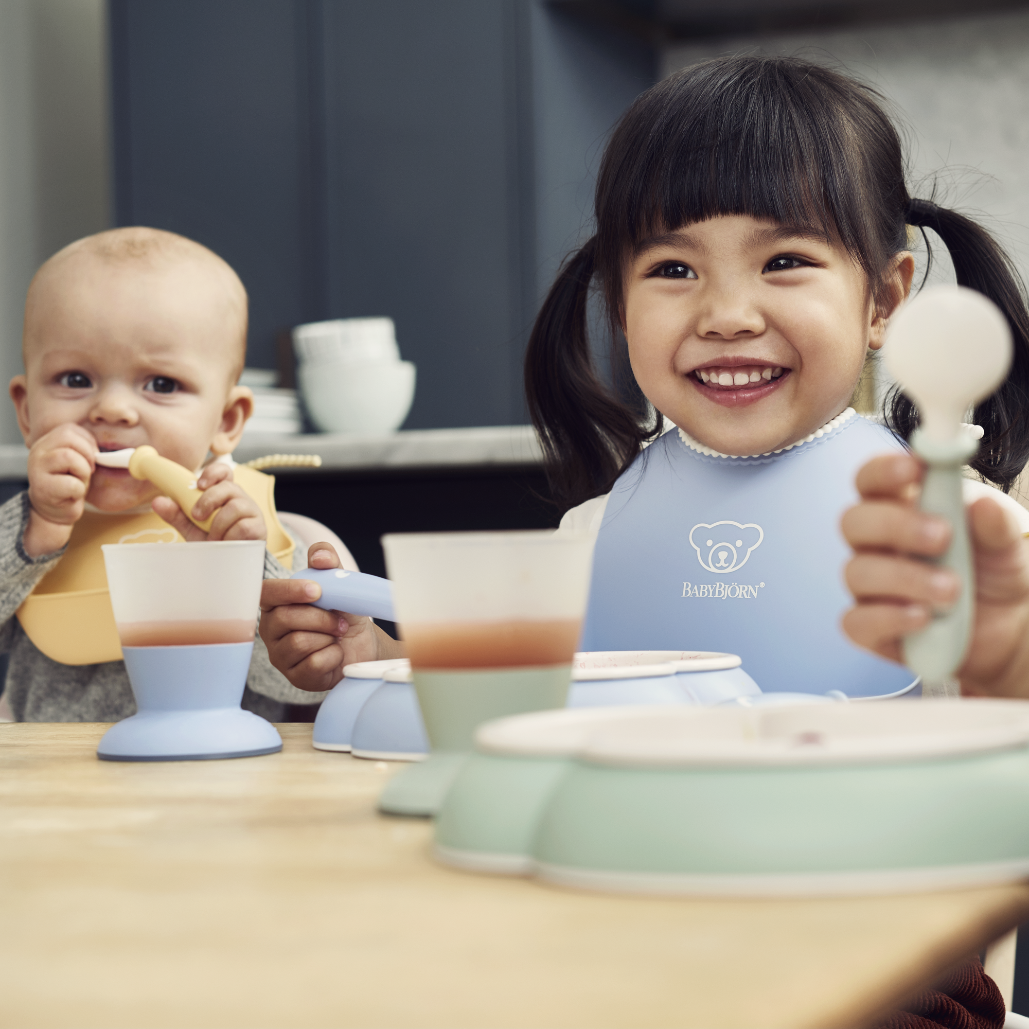 babybjorn baby feeding set