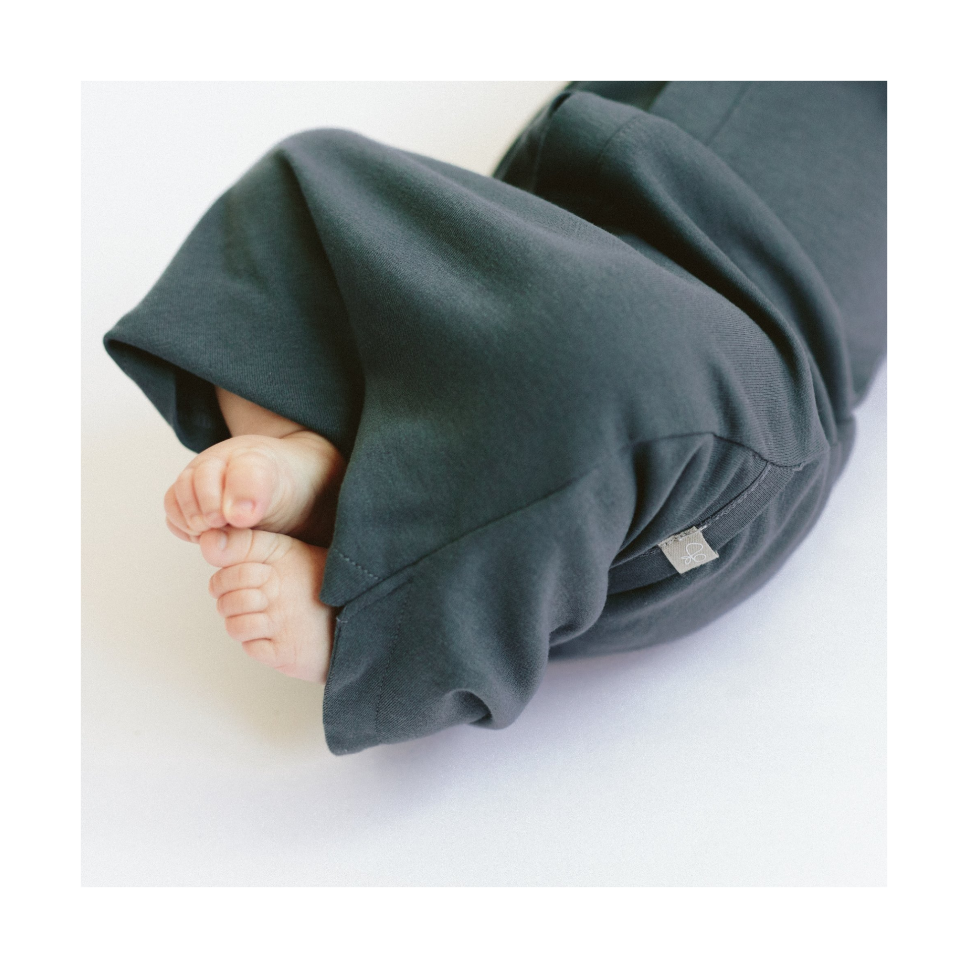 Goumi Kids 24hr Convertible Sleeper Baby Gown - Midnight, 0-3 M.