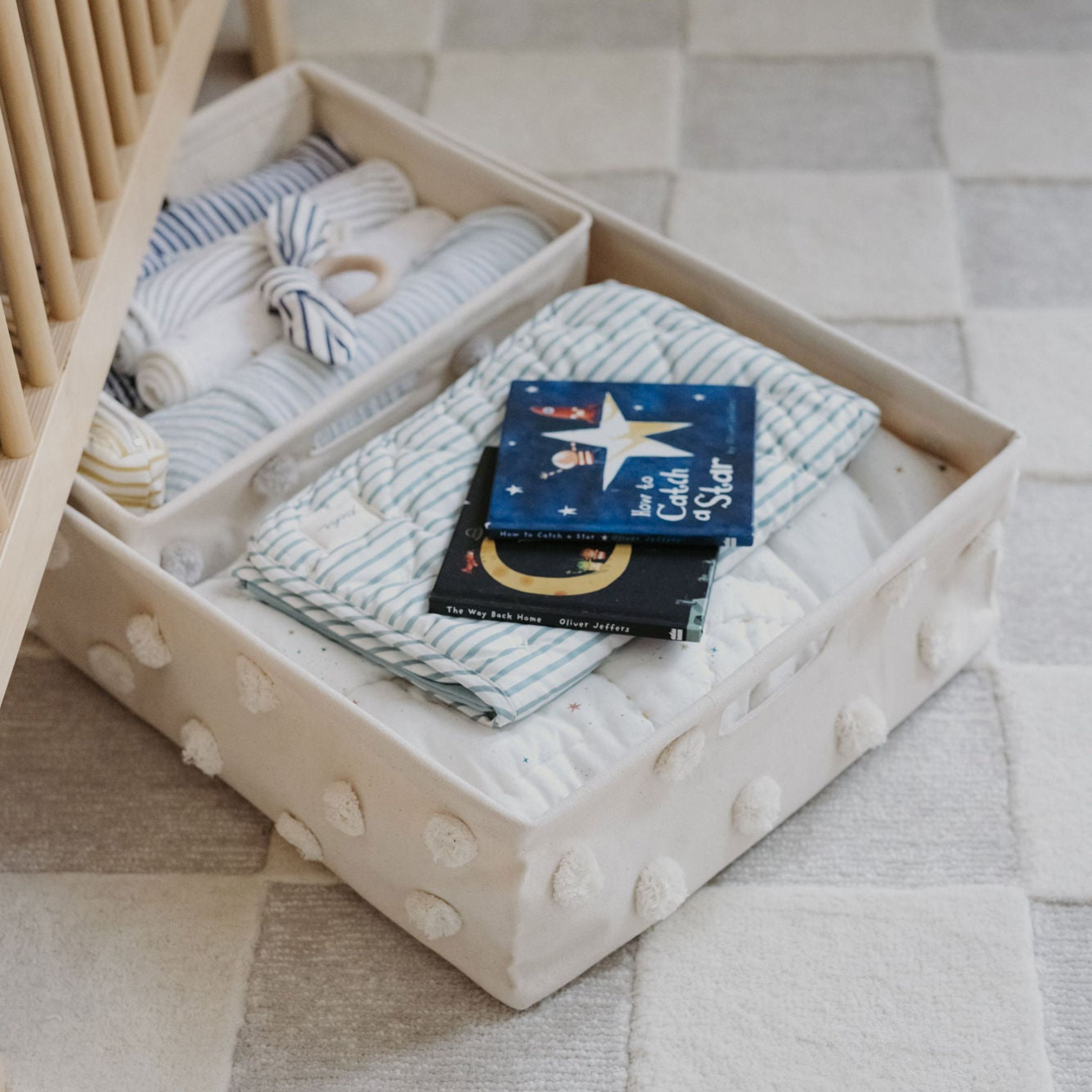 Pehr Pom Pom Hide Away Basket - Natural, Large.