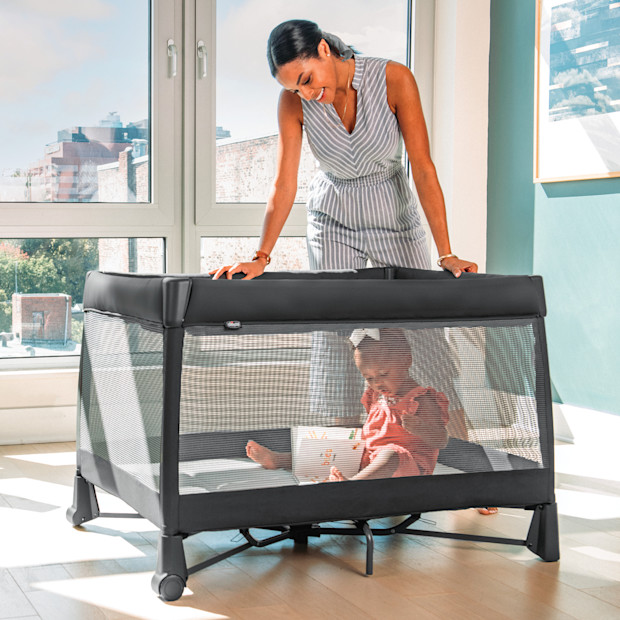 Chicco Dash Instant Setup Playard.