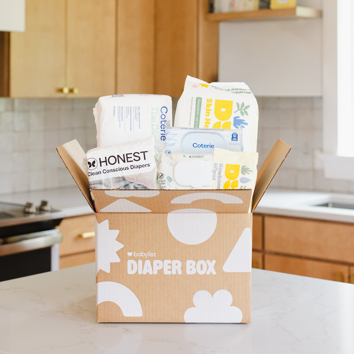 Babylist Diaper Box - 104 Diapers & 172 Wipes.