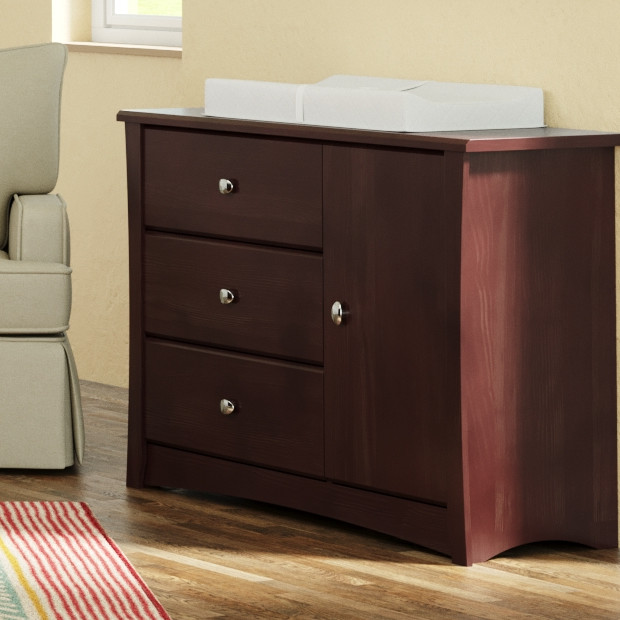 Storkcraft Crescent 3 Drawer Combo Dresser - Espresso.