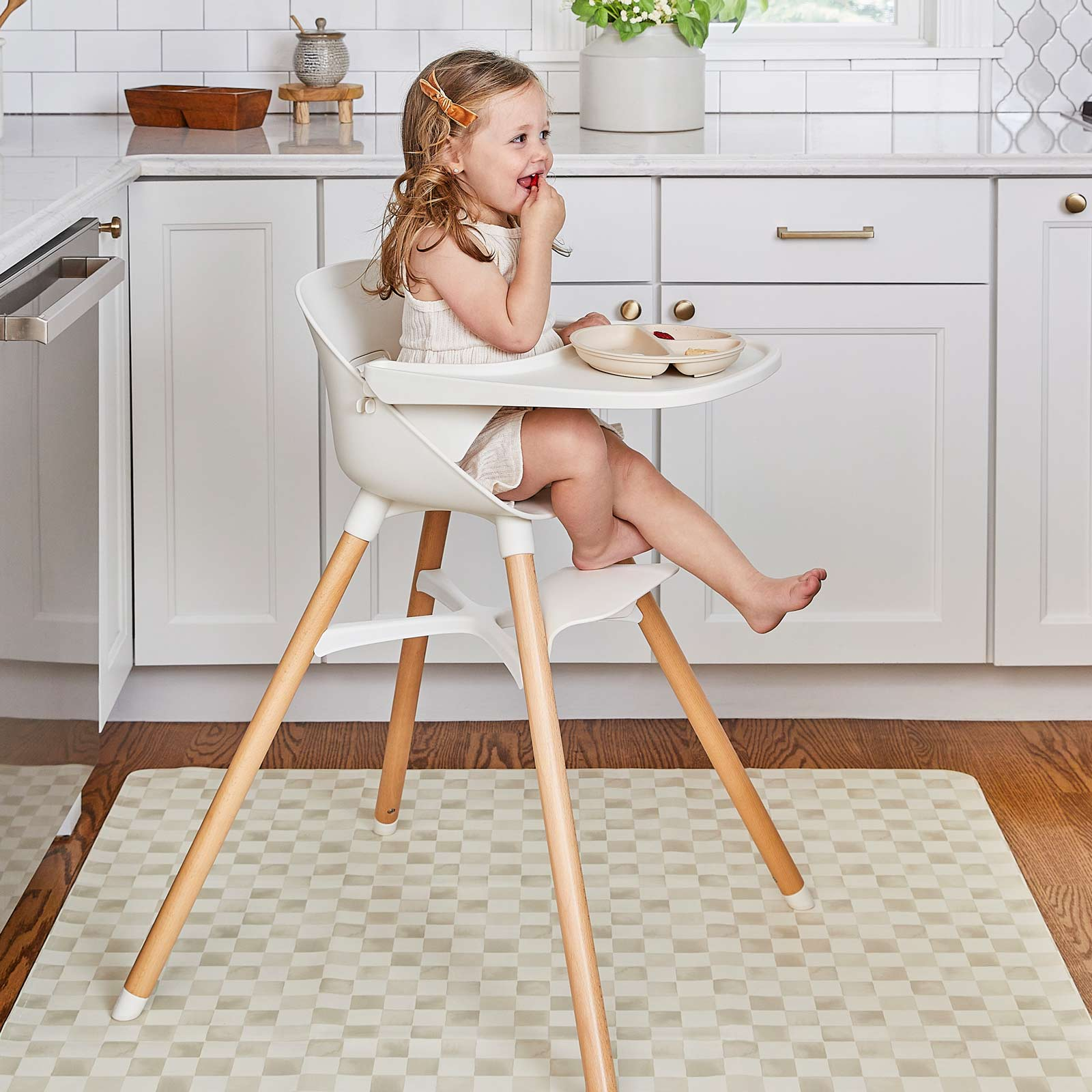 House of Noa Highchair Mat - Checker Almond, 48X48.