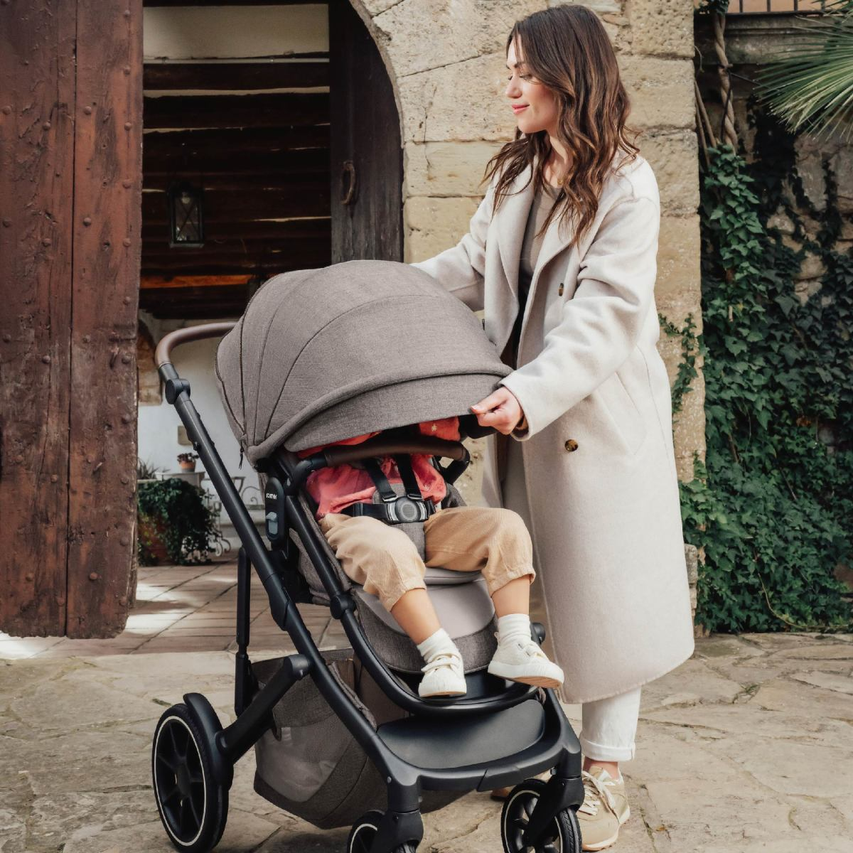 Romer Tura Stroller - Truffle.