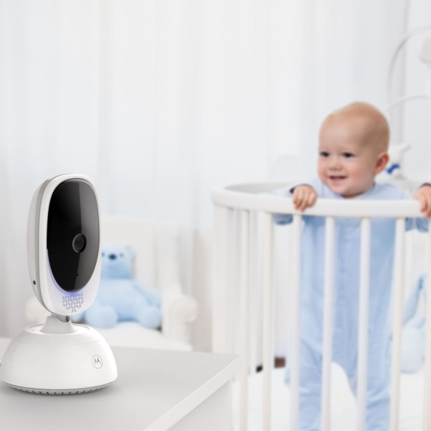 Motorola VM75 5" Video Baby Monitor - 2 Cameras.