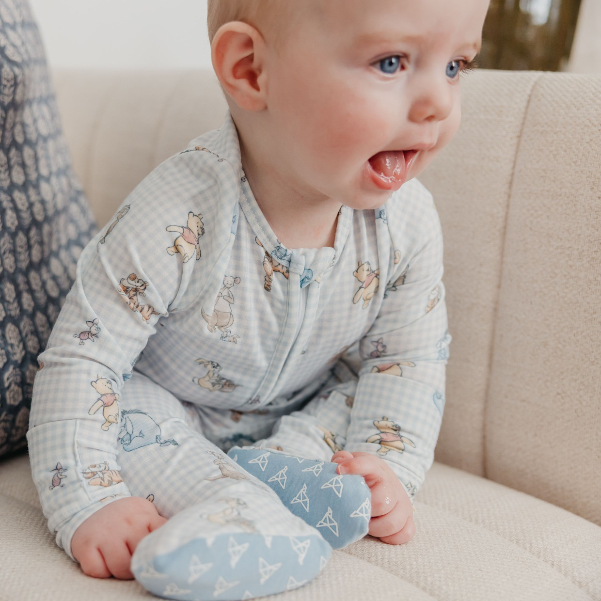 Copper Pearl Zip-up Footie - Winnie The Pooh & Friends, Newborn.
