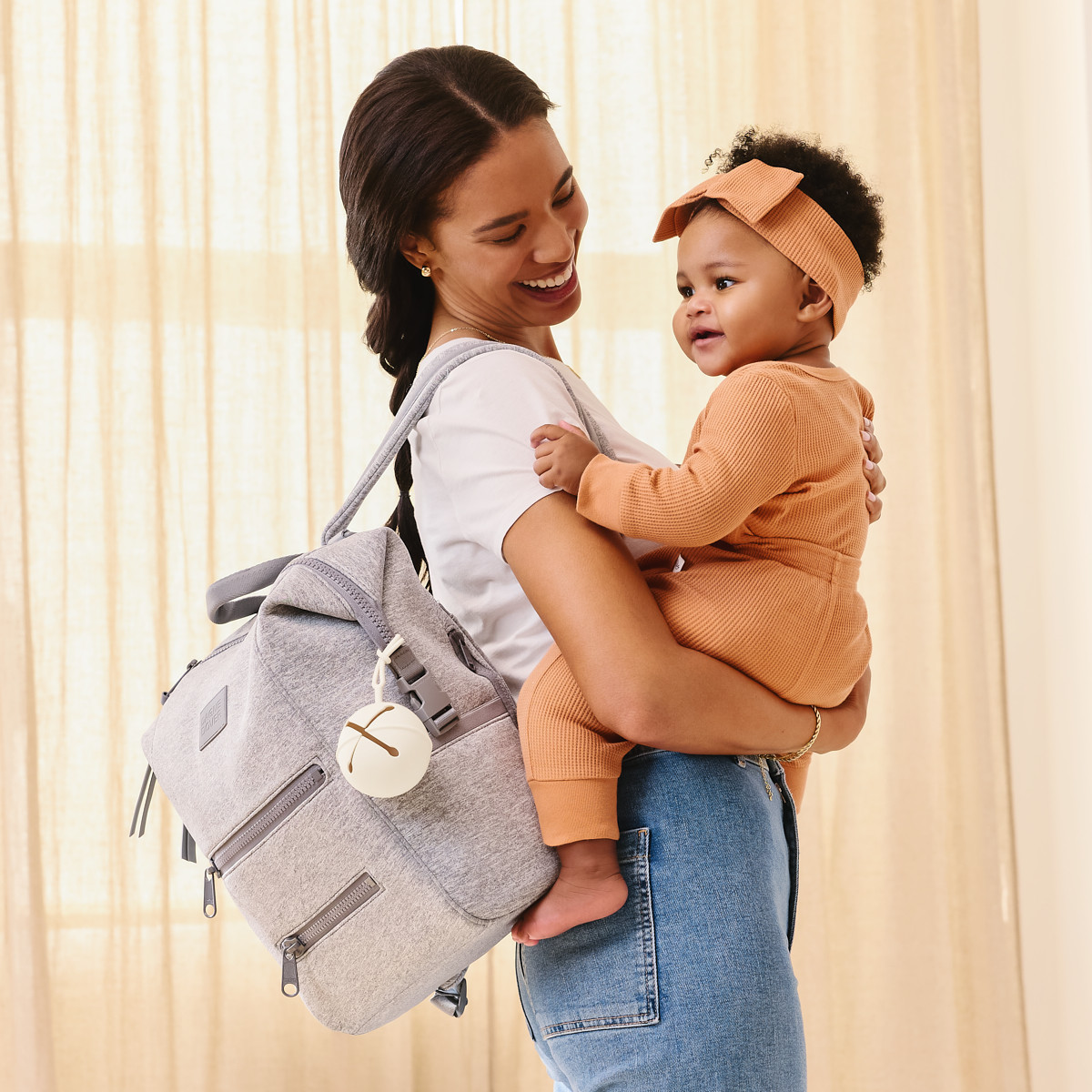 AEIOU Silicone Pacifier Pouch - Oat.