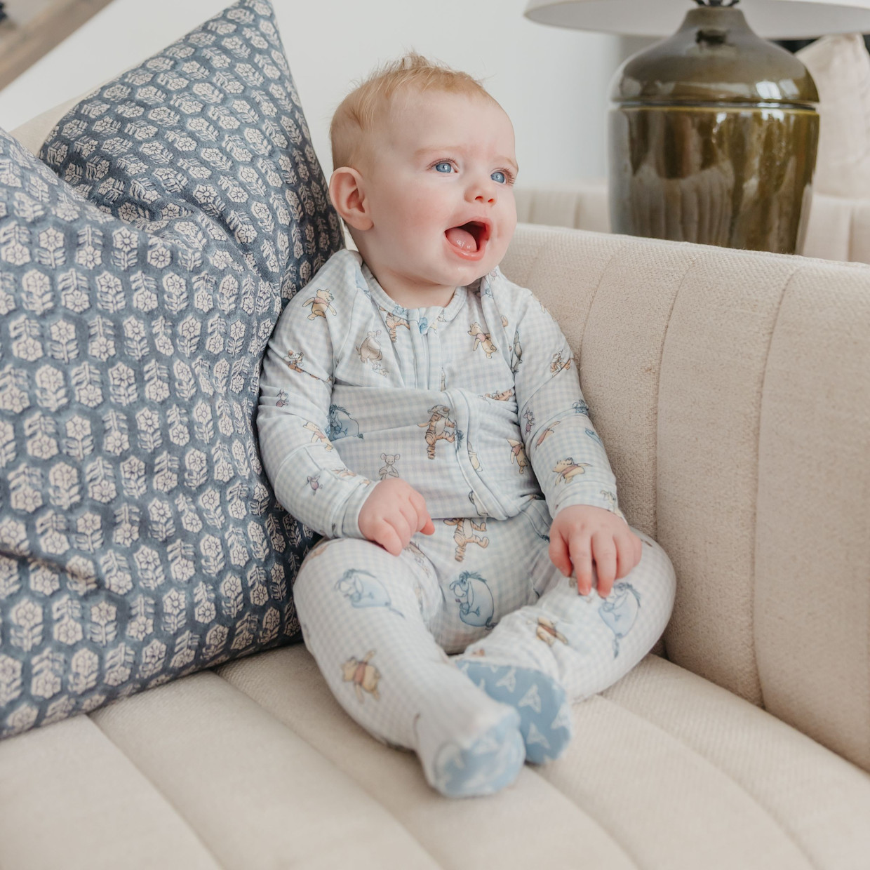 Copper Pearl Zip-up Footie - Winnie The Pooh & Friends, Newborn.