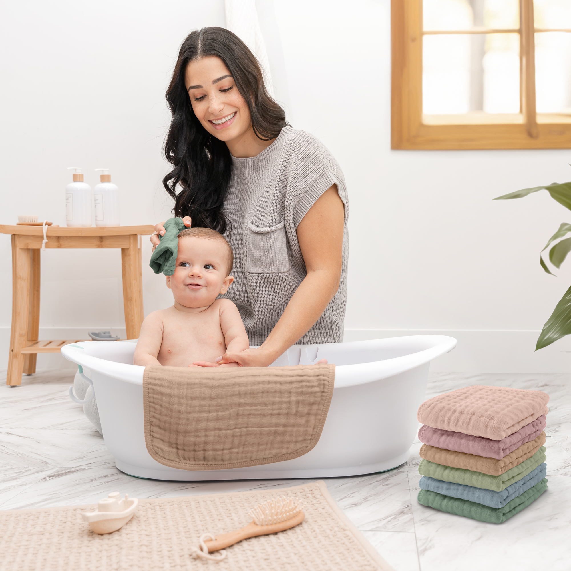 Comfy Cubs 6-Layer Muslin Baby Washcloths (10 Pack).