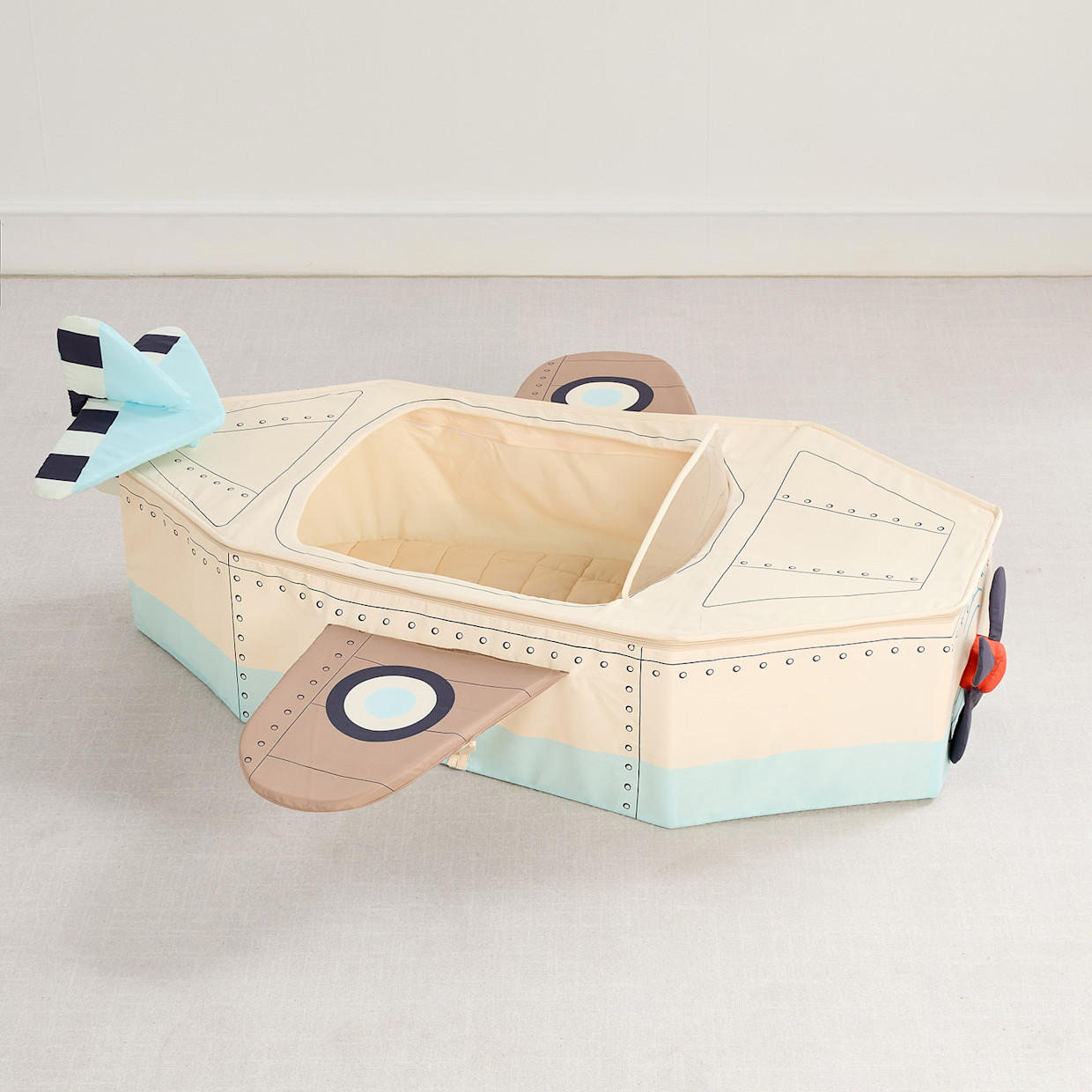 Wonder & Wise Gone Flying Play Mat.