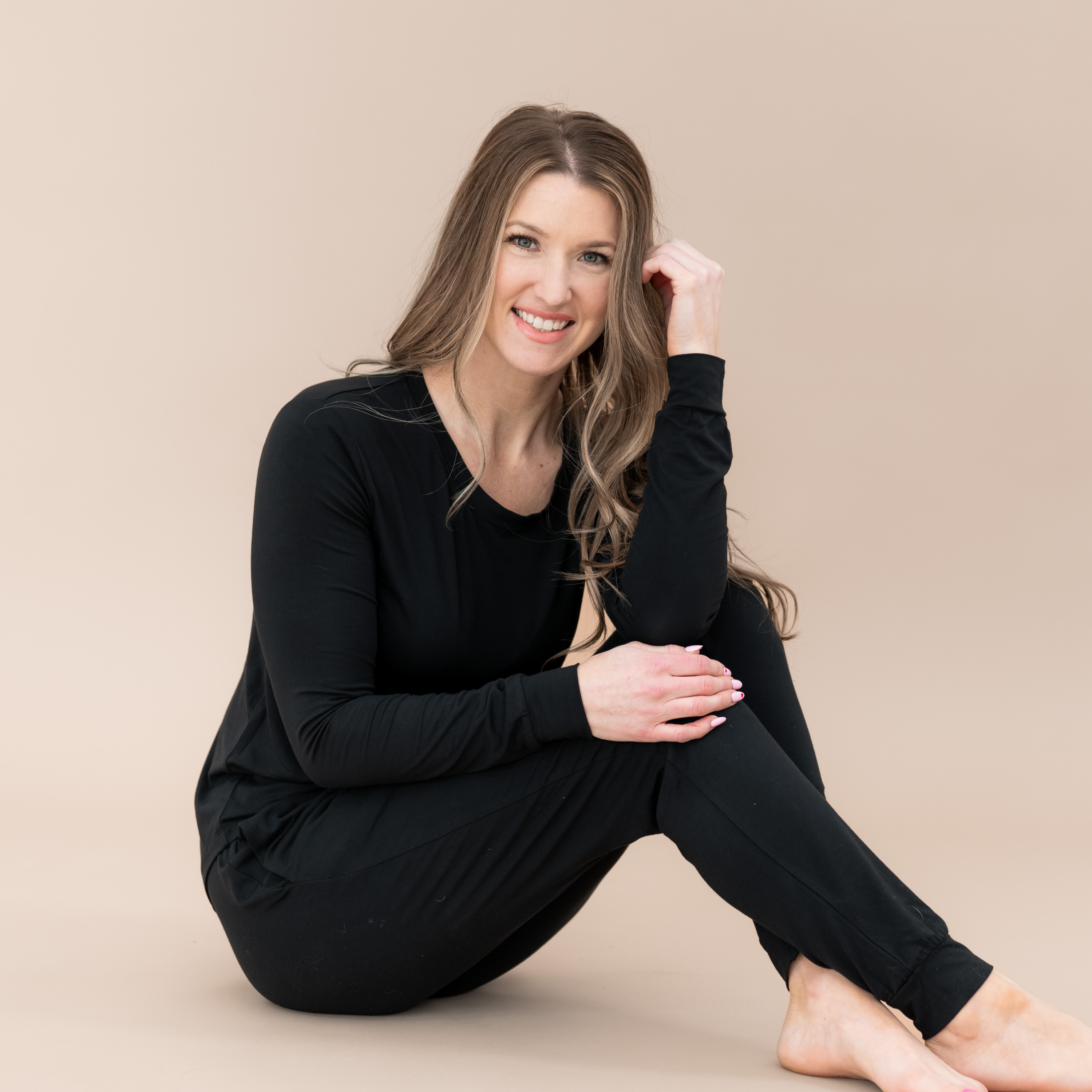 Kyte Baby Women's Jogger Pajama Set - Midnight, Small.