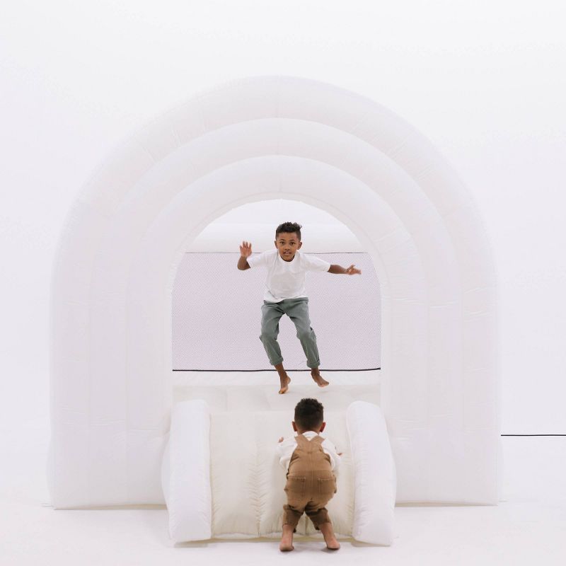 SMOL Inflatable Rainbow Bounce House .