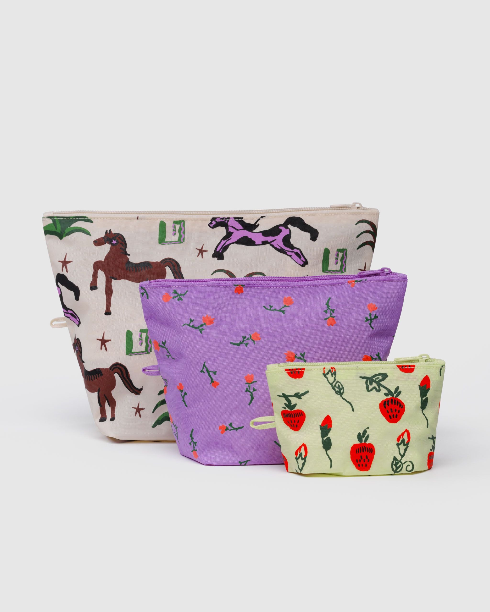 Baggu Go Pouch Set.