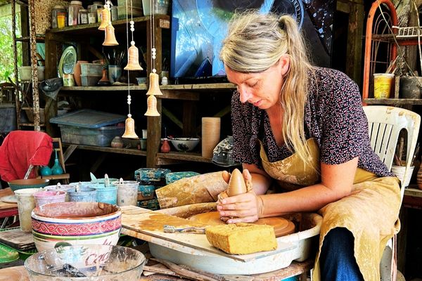 potier-cacao-village-hmong-guyane