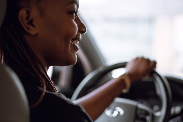 voiture femme au volant