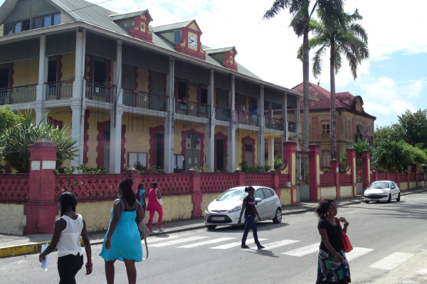 saint-laurent-du-maroni-architecture-ville 600x400