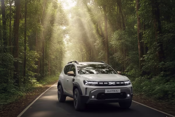 location voiture europcar guyane dacia duster gemini 600x400