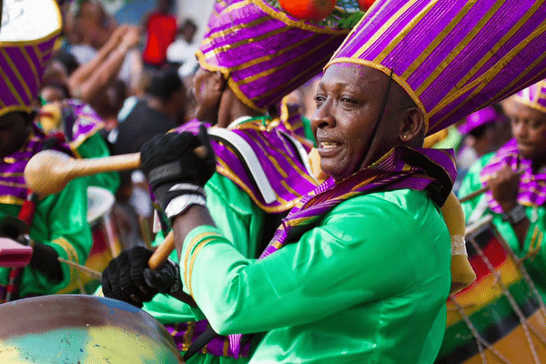 grande parade kourou carnaval location voiture guyane - credit Alexandre RUTECKI