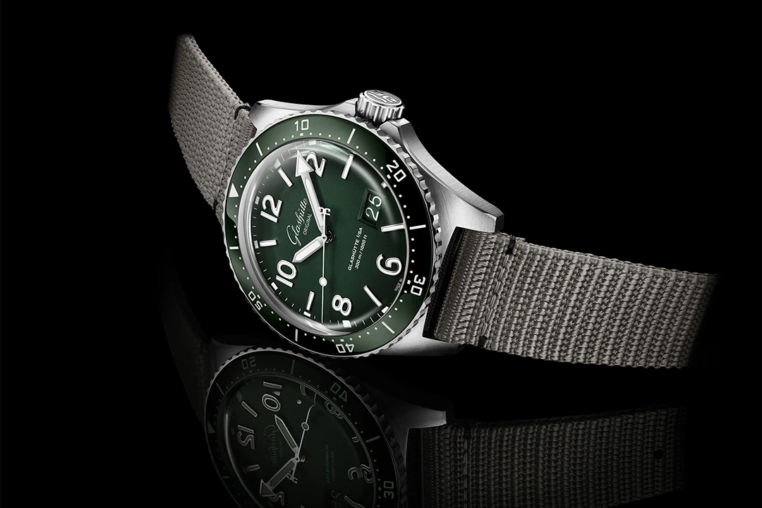 The SeaQ Panorama Date