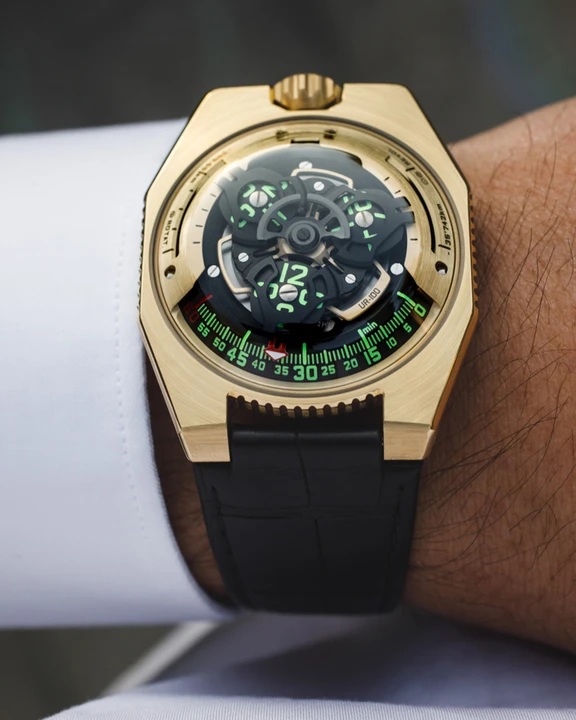 Urwerk Ur-100 Gold Edition