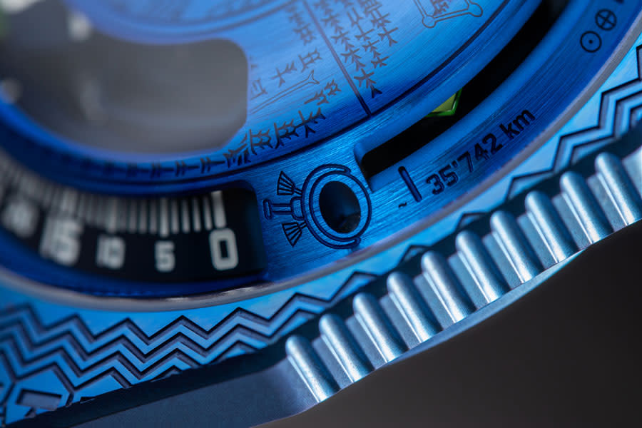 UR-100V Time and Culture II