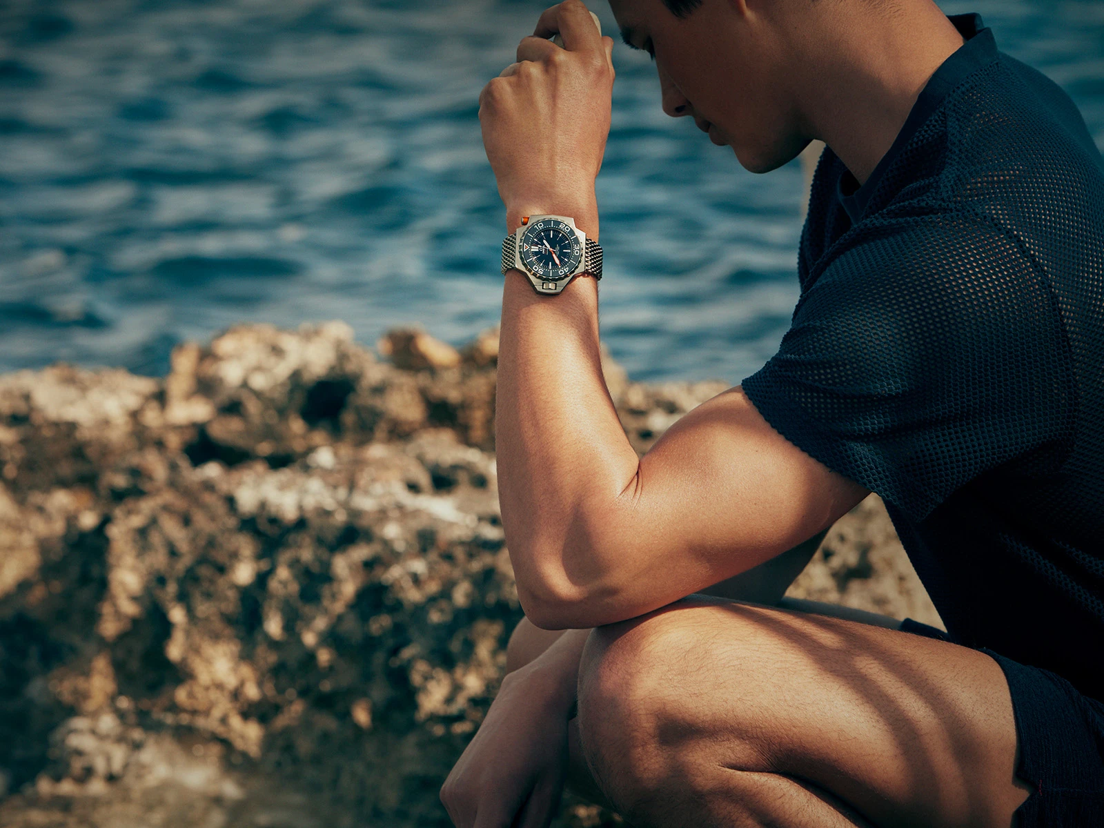 Take a dip into OMEGA’s ocean-ready collections and find a timepiece to match the mood.