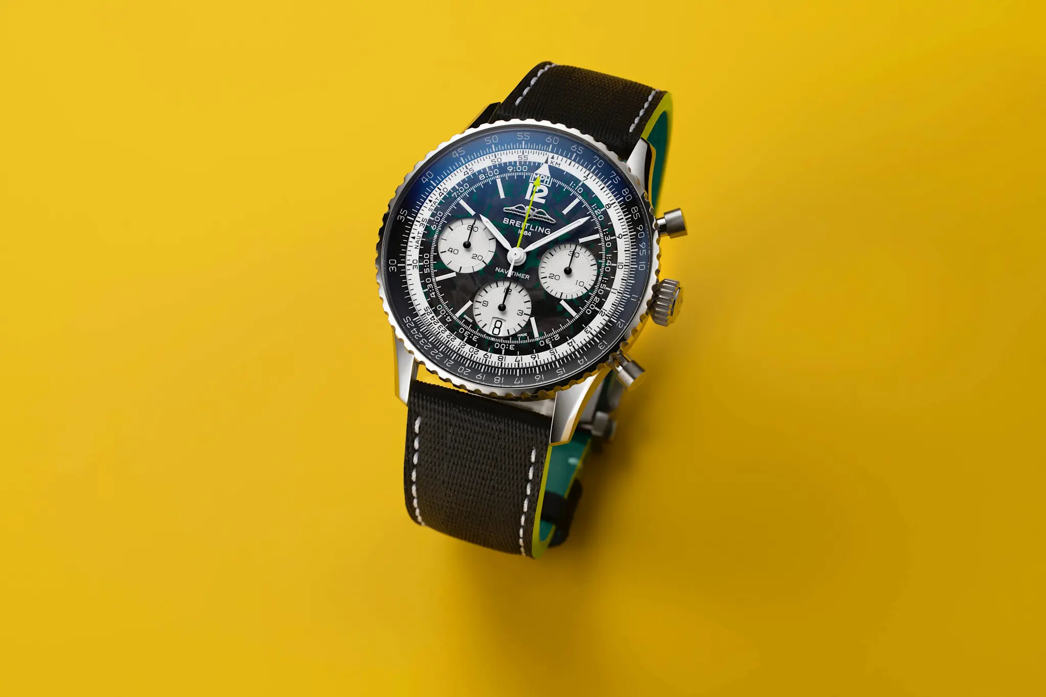 Breitling Unveils the Navitimer B01 Chronograph 43 Aston Martin Aramco Formula One Team - 1