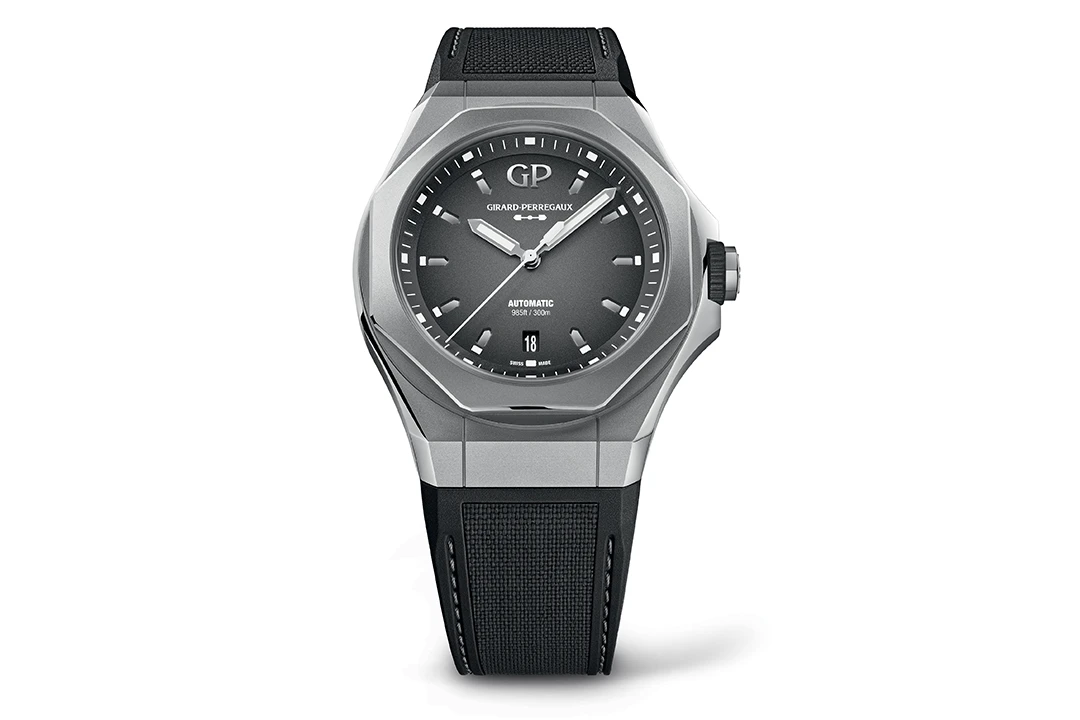 Girard-Perregaux Laureato Absolute Ti 230