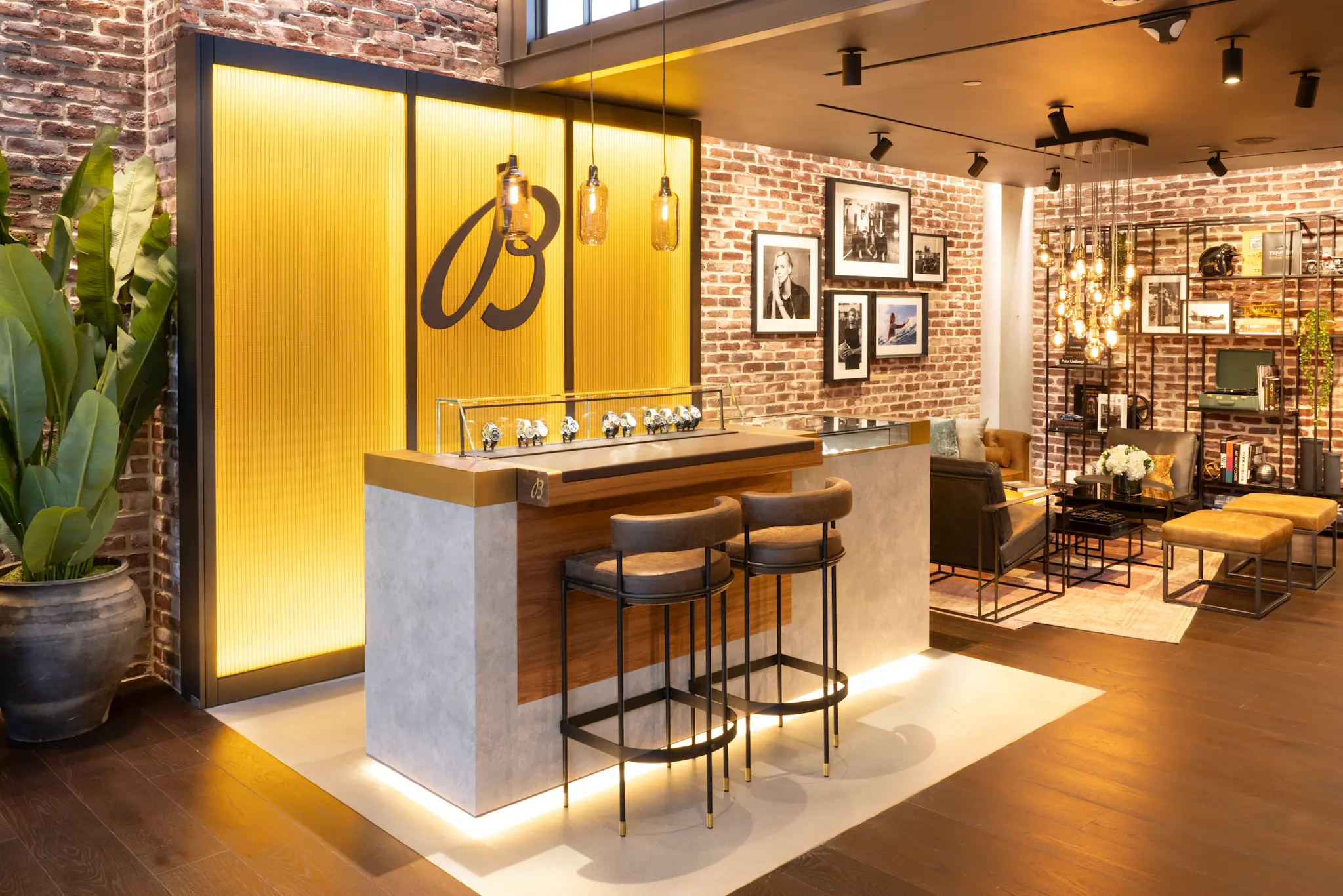 Breitling Los Angeles Inside 4