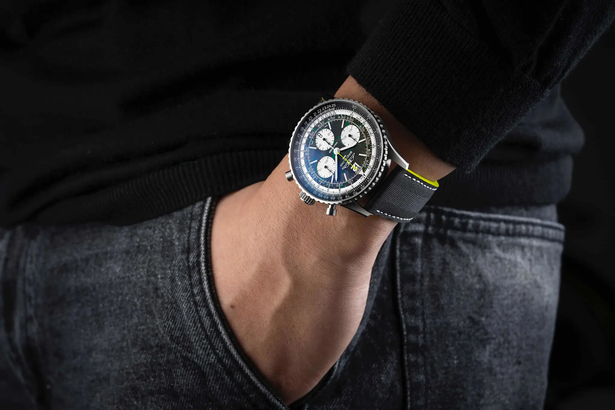 Breitling Unveils the Navitimer B01 Chronograph 43 Aston Martin Aramco Formula One Team - 6