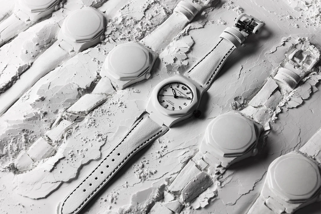 Girard-Perregaux Laureato Ghost