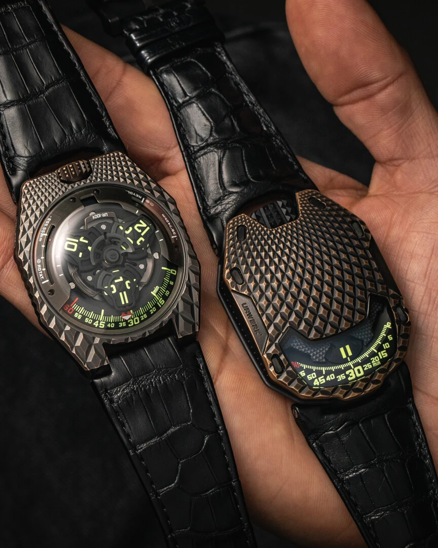 URWERK UR 100V T-Rex