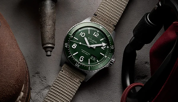 The SeaQ Panorama Date