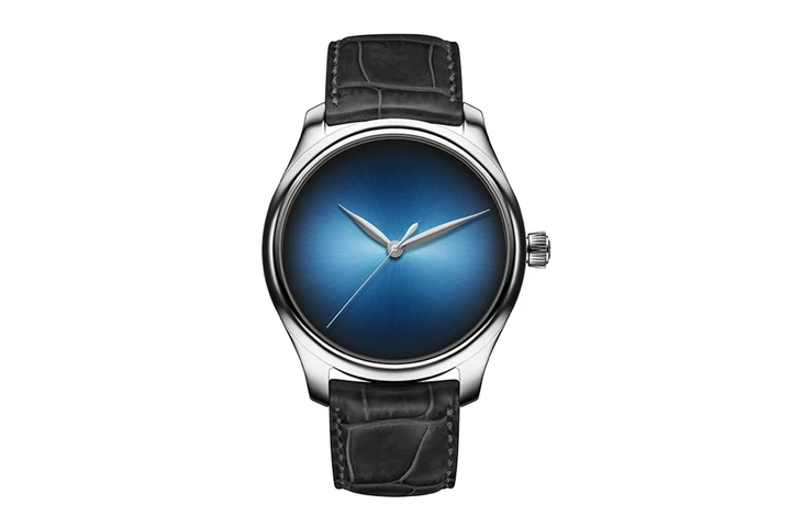 H. Moser & Cie. blue fumé dial