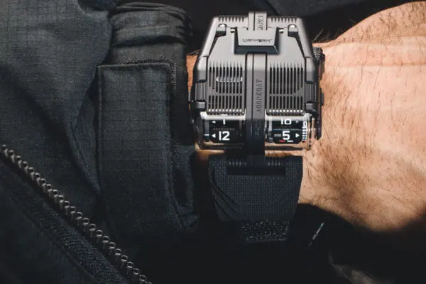Urwerk's Ur-112 Aggregat Back to Black