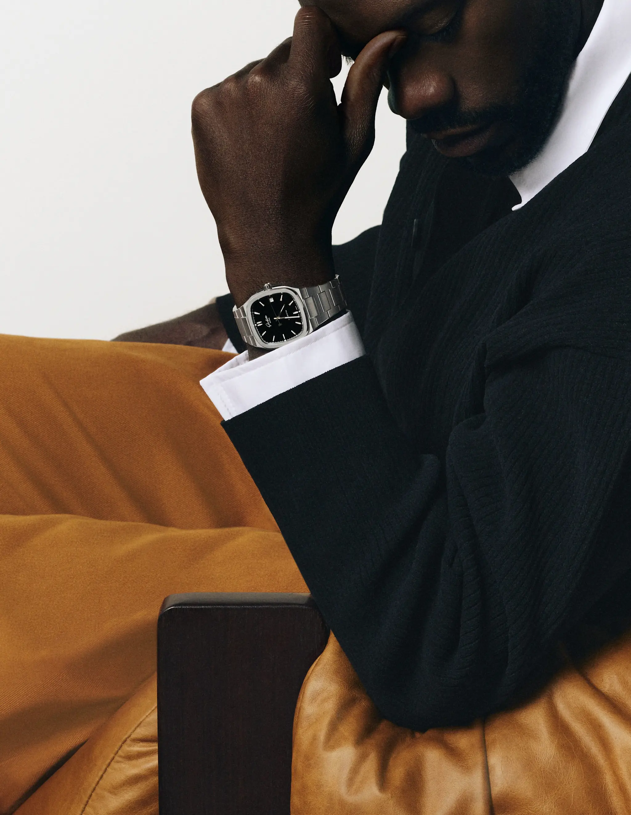 Glashütte Original presents a new line in the vintage collection that celebrates the magical charm of analogue: The 70s - 2