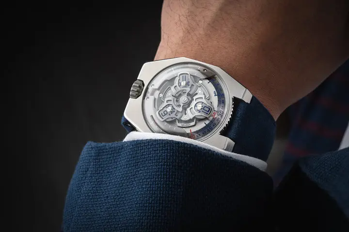 URWERK UR-100 Series