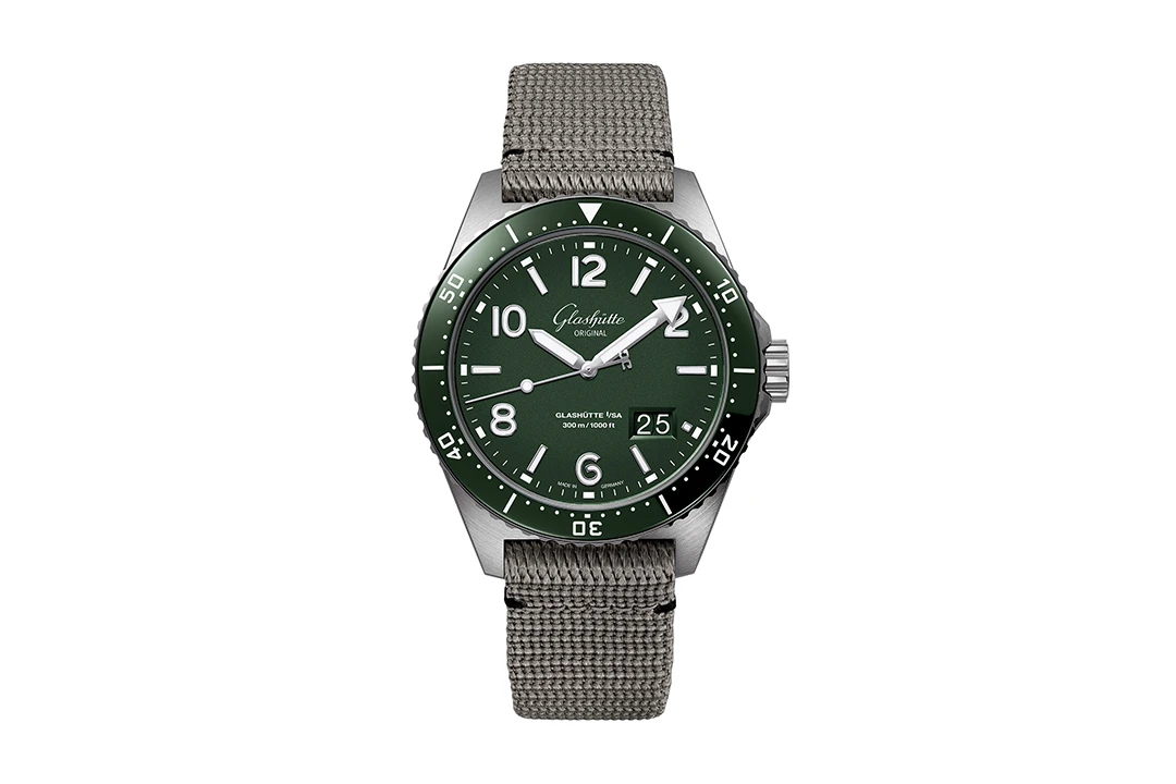 The SeaQ Panorama Date