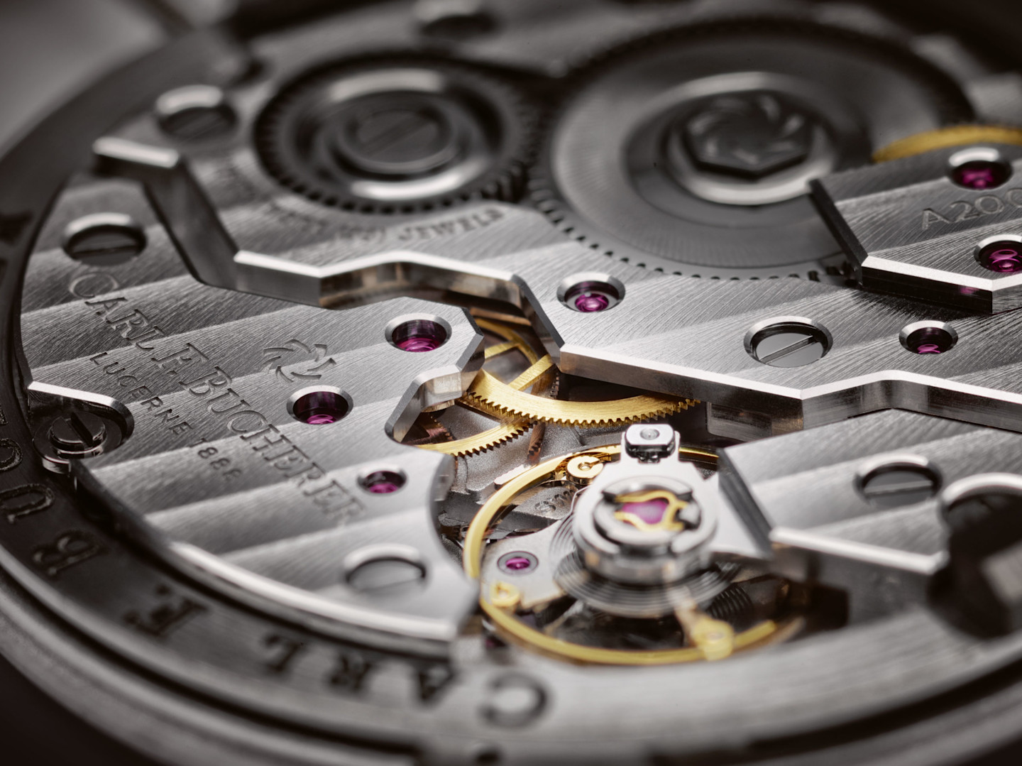 The CFB A2000 is a universally applicable movement. Its basic structure was designed so that it can be incorporated into further future models. Its impressive rotation momentum predestines this automatic movement as a driving force to a wide range of additional functions under progress in the watchmakers own development workshops.