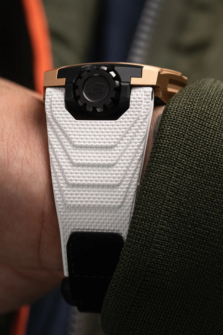Urwerk UR-220 Red Gold