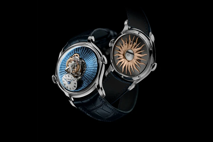 MB&F Legacy Machine FlyingTand platinum 950 case with sky-blue guilloché dial (Day)