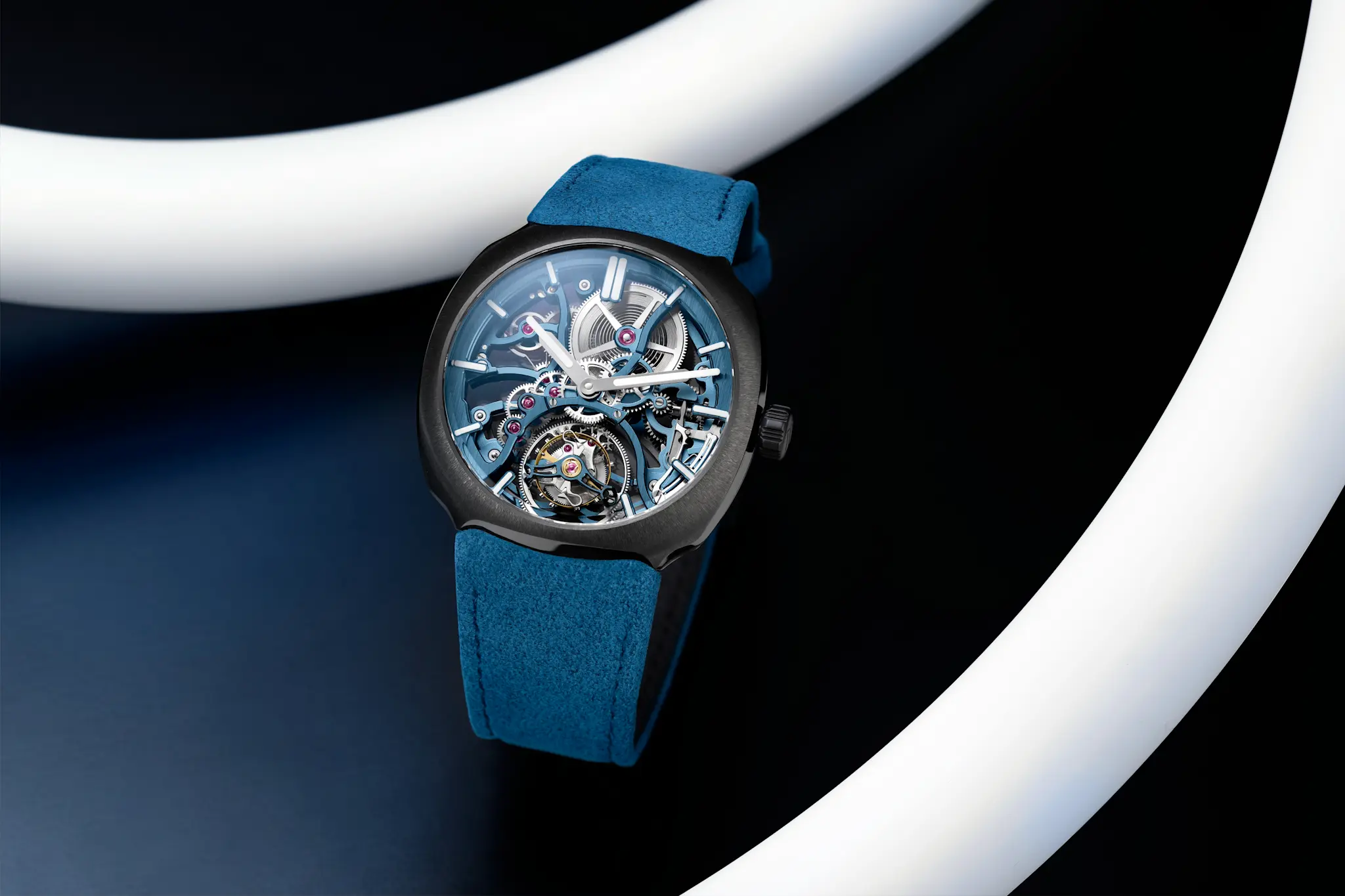 HMoser 6814-2100 Streamliner Tourbillon Skeleton Ceramic Alpine Limited Edition Lifestyle front - 1